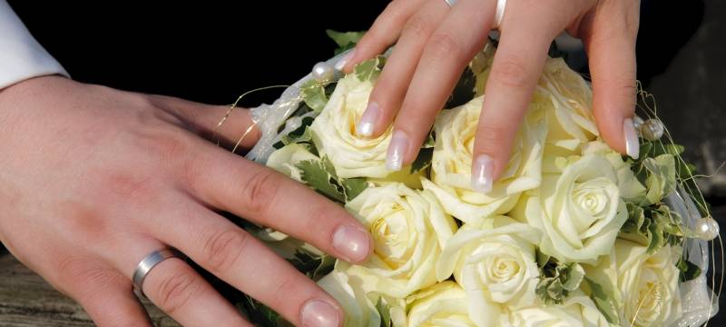 Sie trauen sich wieder: Zahl der Hochzeiten steigt an