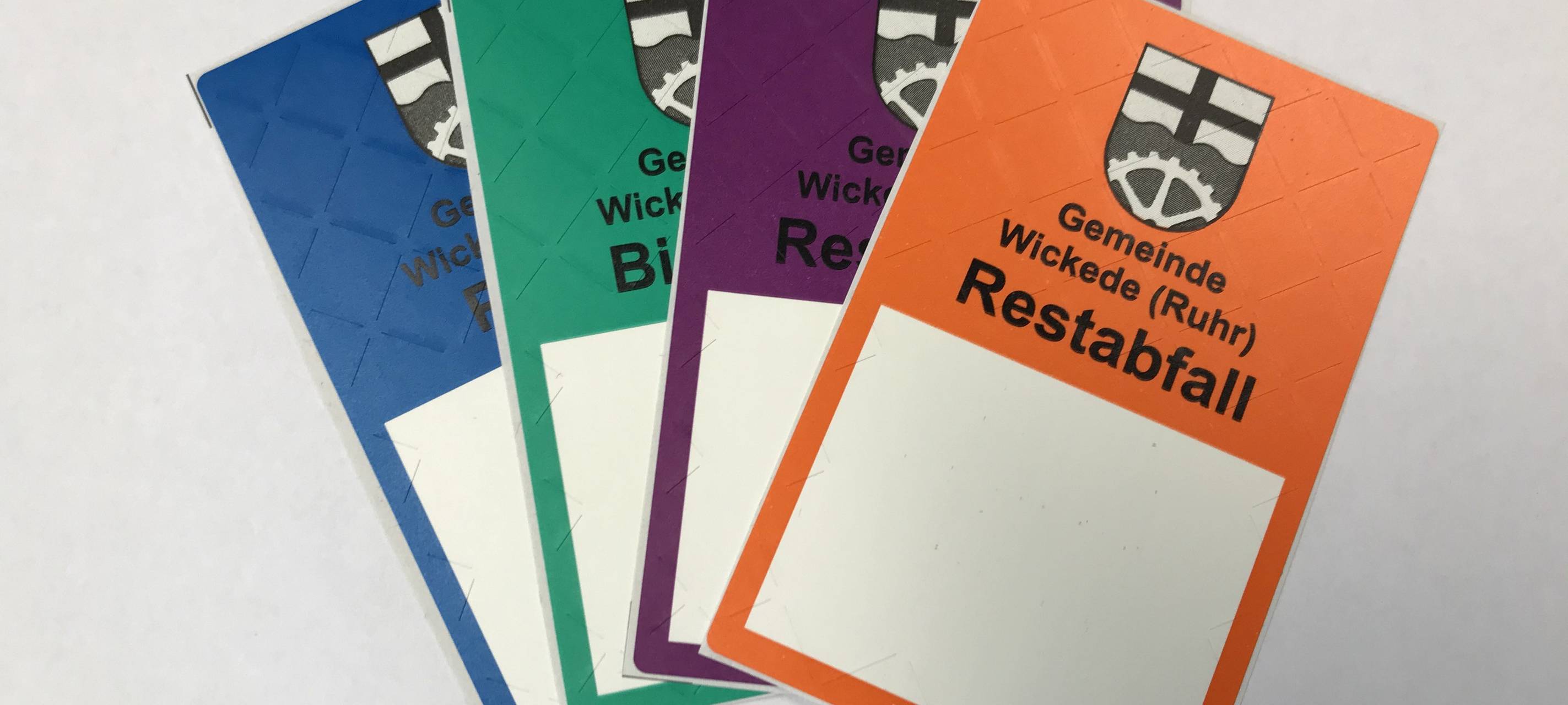 Inventurmarken auf Wickeder Mülltonnen