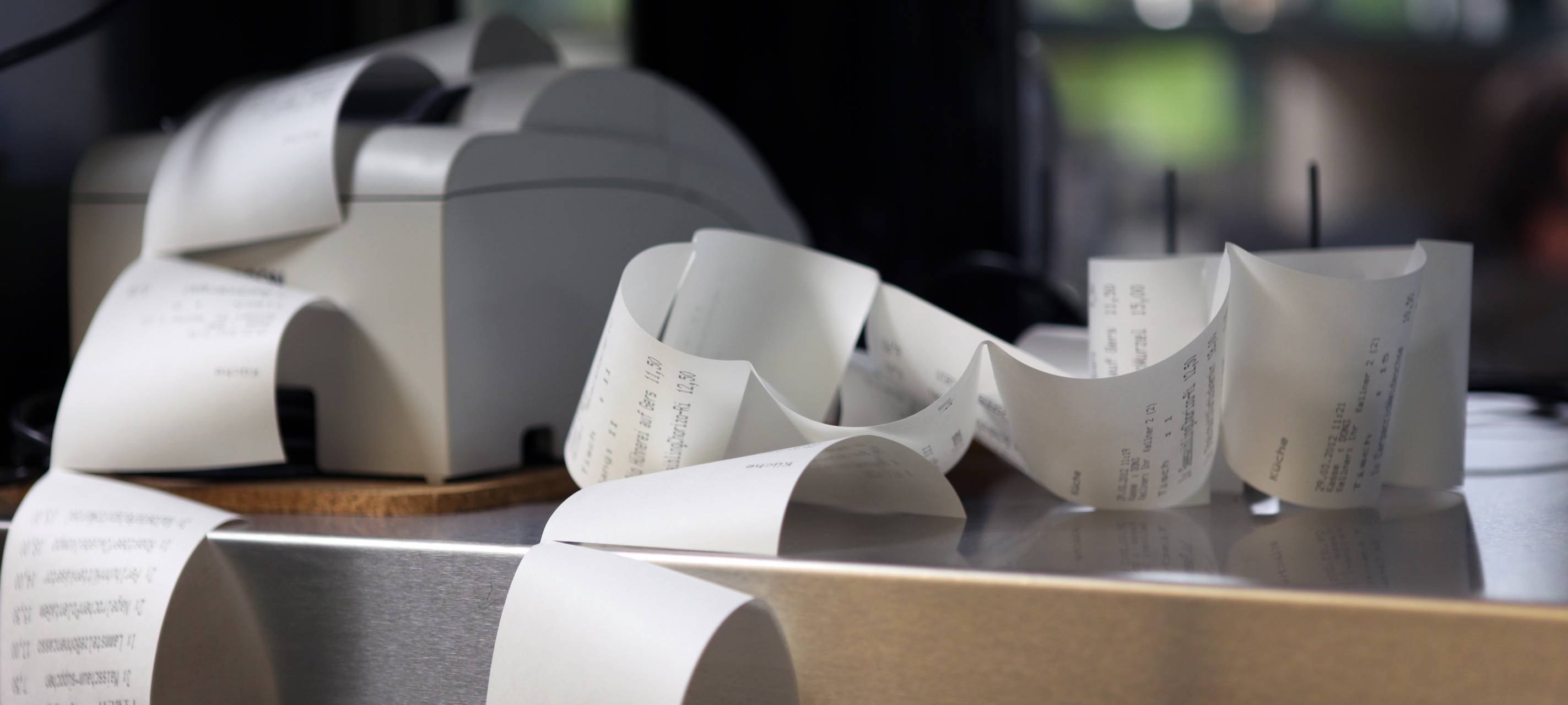 Strompreise und Kassenbonpflicht im neuen Jahr