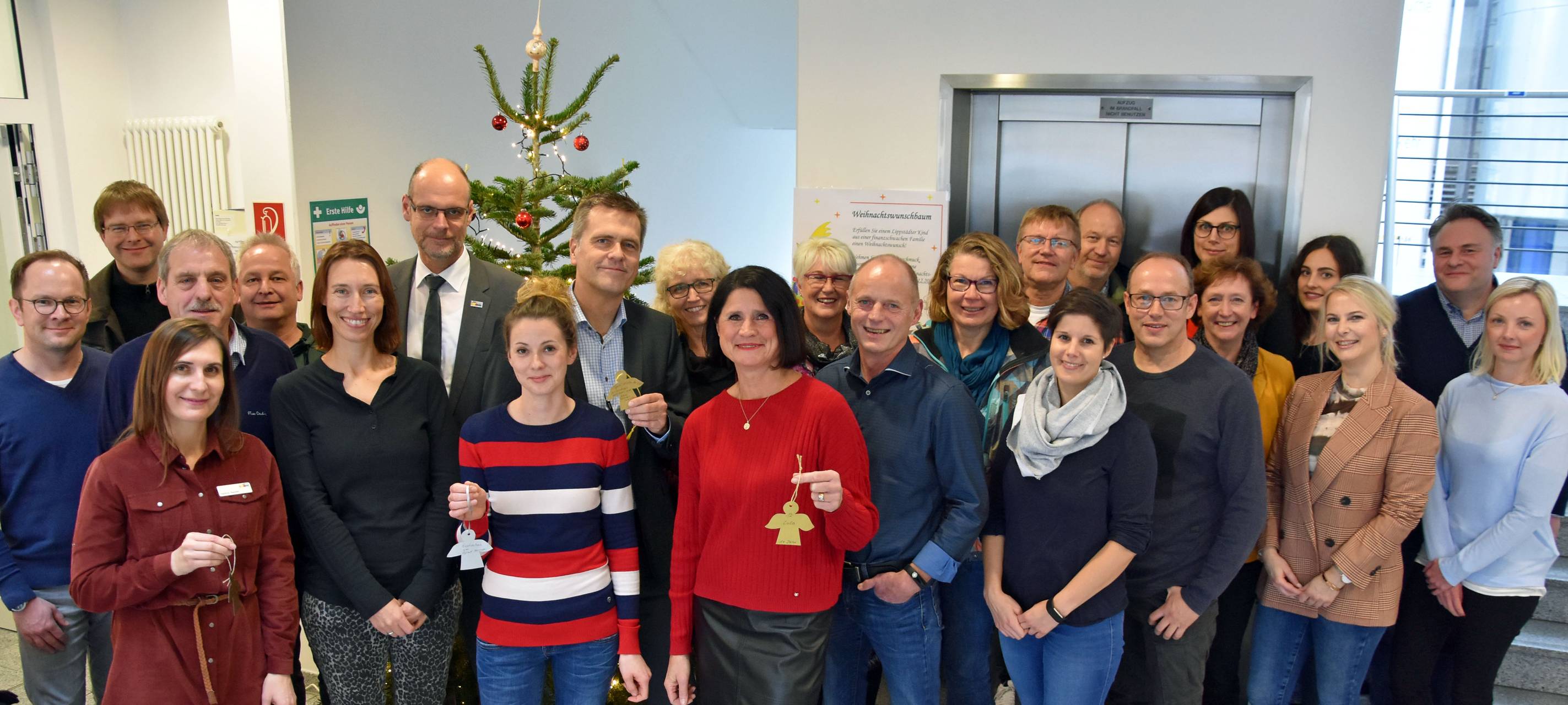 Weihnachtswunschbaumaktion in Lippstadt