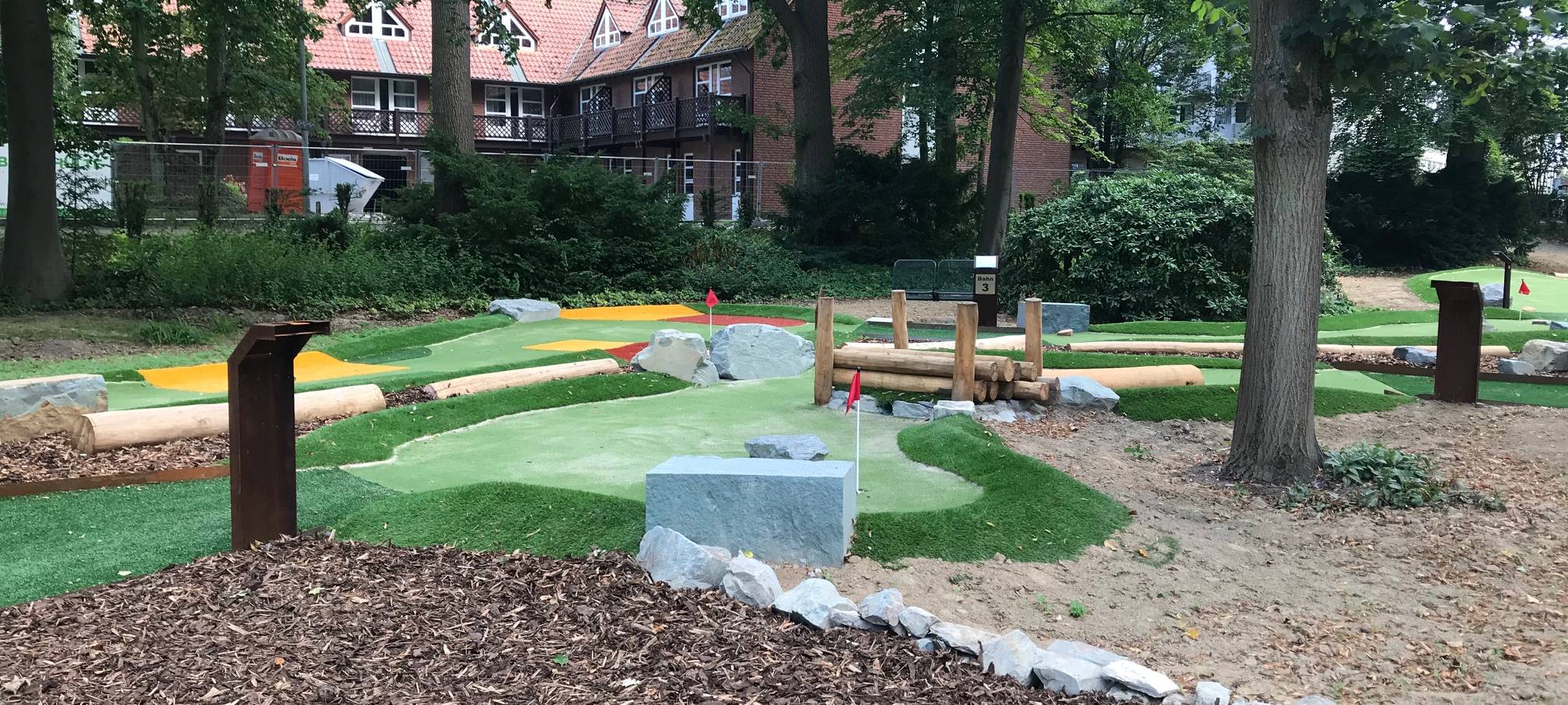 An die Golfschläger, fertig, los!