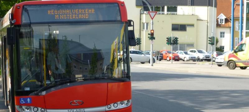 RLG stattet Haltestellen mit digitalen infotafeln aus