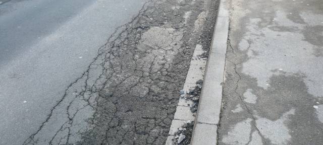 Den Schlaglöchern im Kreis geht es an den Kragen