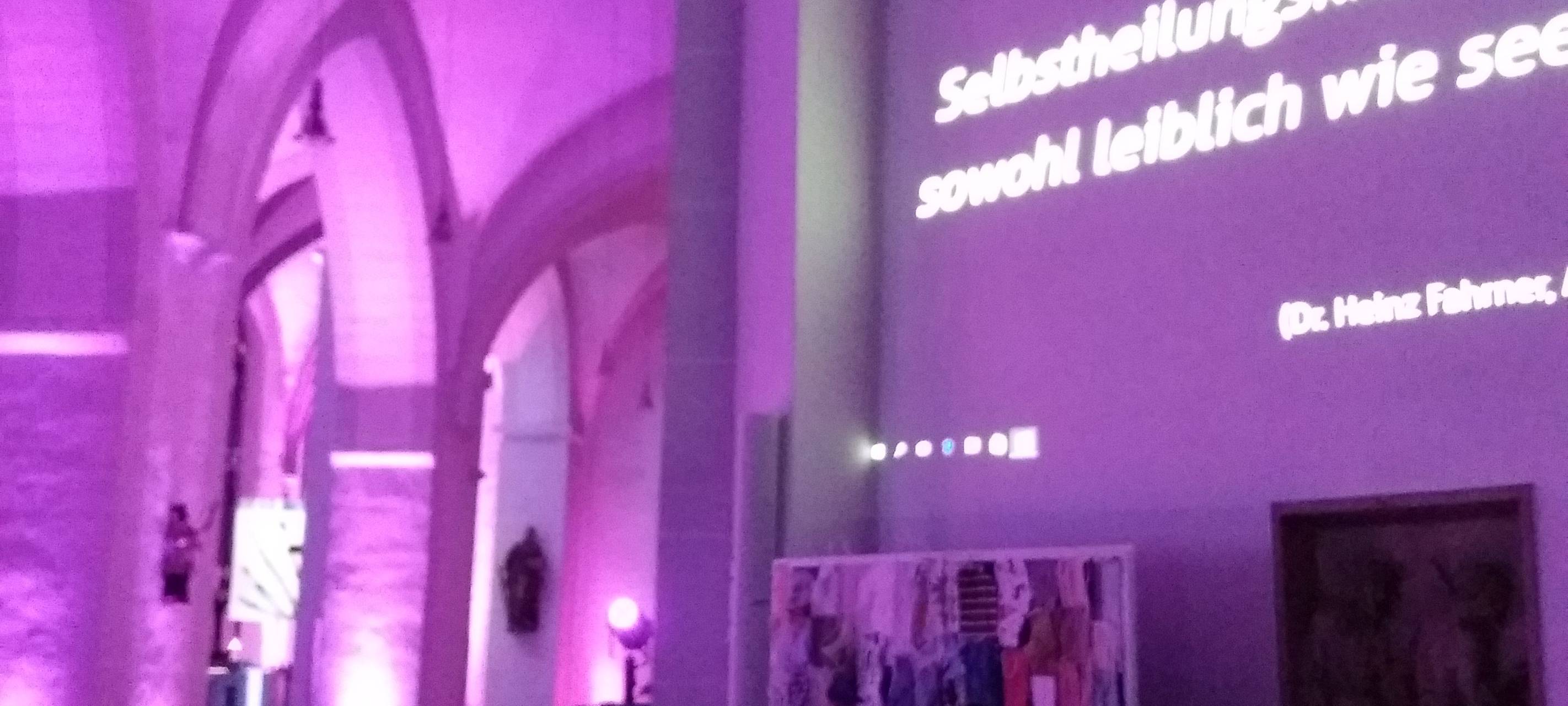 Hungertuch und Illumination Stadtkirche St. Petri Geseke