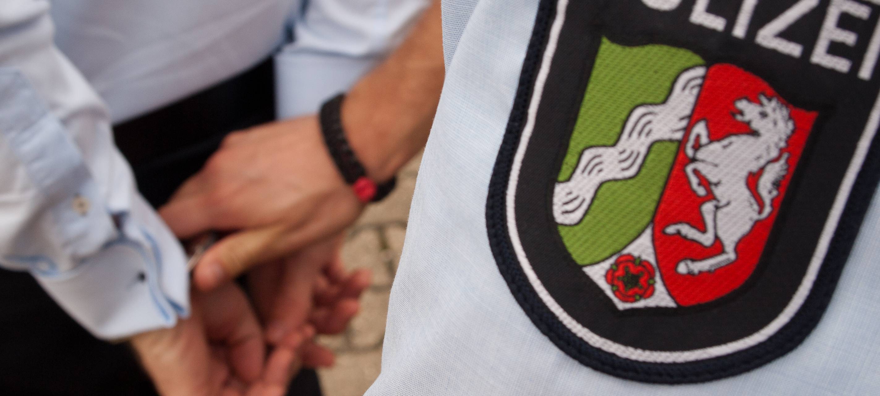 Polizei nimmt mutmaßliche Rastanlagen-Räuber fest