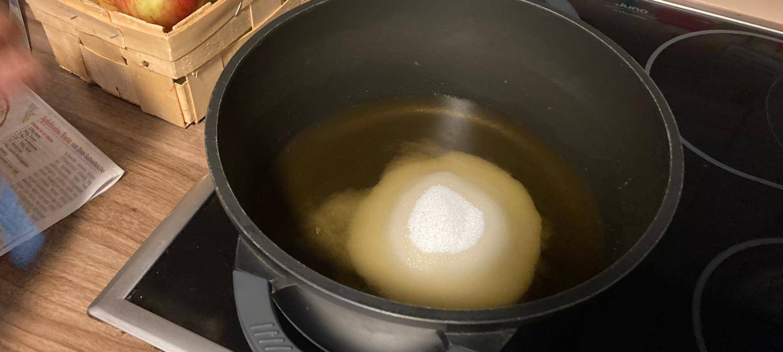 Apfelkuchen backen mit Hörerin Angelika