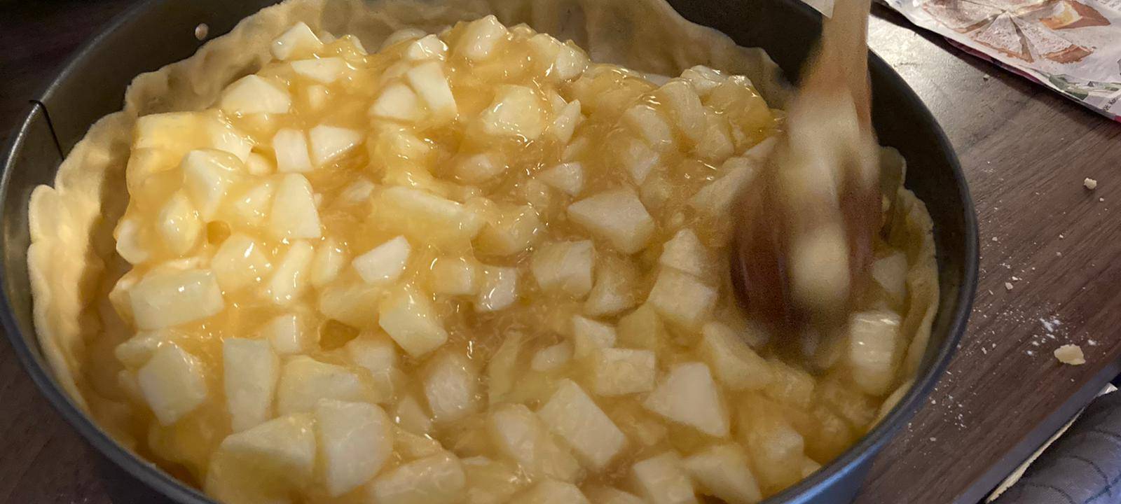 Apfelkuchen backen mit Hörerin Angelika