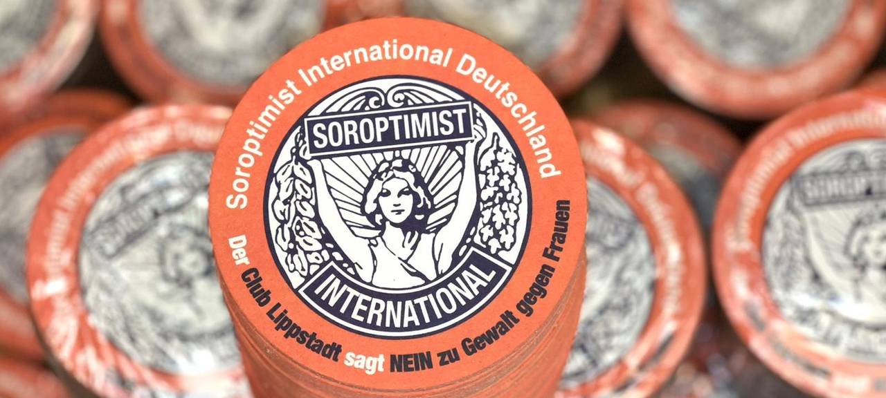 Zeichen gegen Gewalt an Frauen