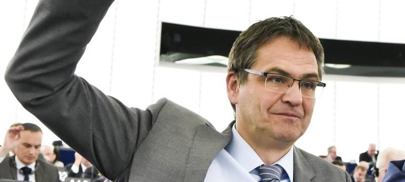 Liese erleichtert über Wiederwahl Macrons