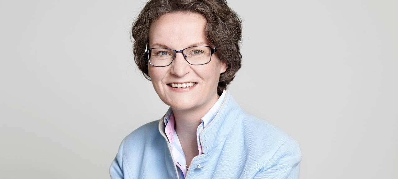 Ina Scharrenbach kommt in den Kreis Soest