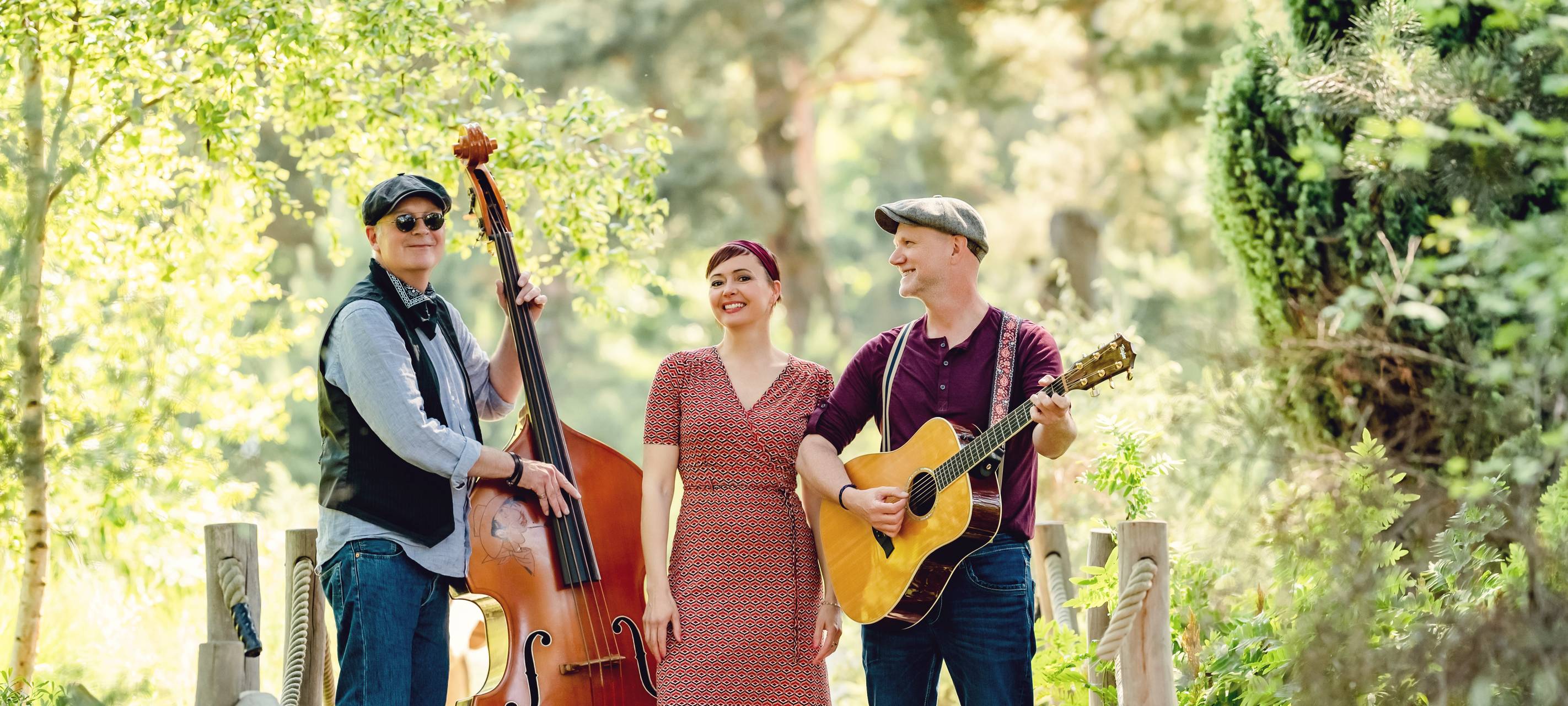 SCHÖNE TÖNE LIVE präsentiert RAWSOME DELIGHTS