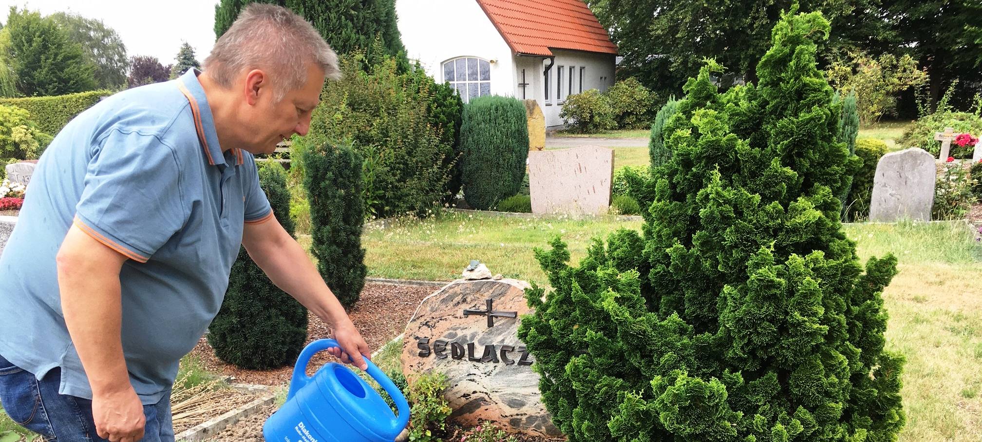 Gießkannen für Friedhöfe im Kreis Soest