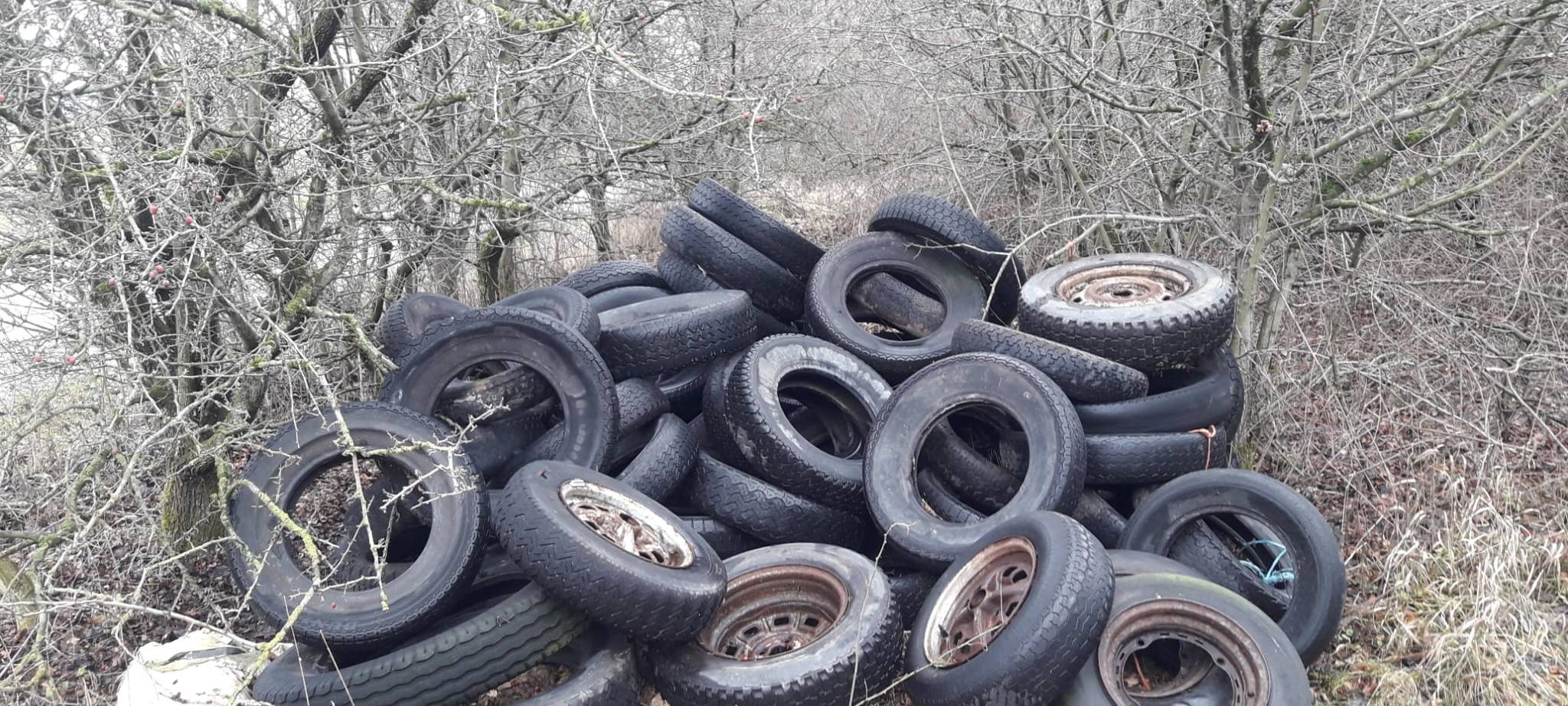 Geseke: Illegal Reifen entsorgt