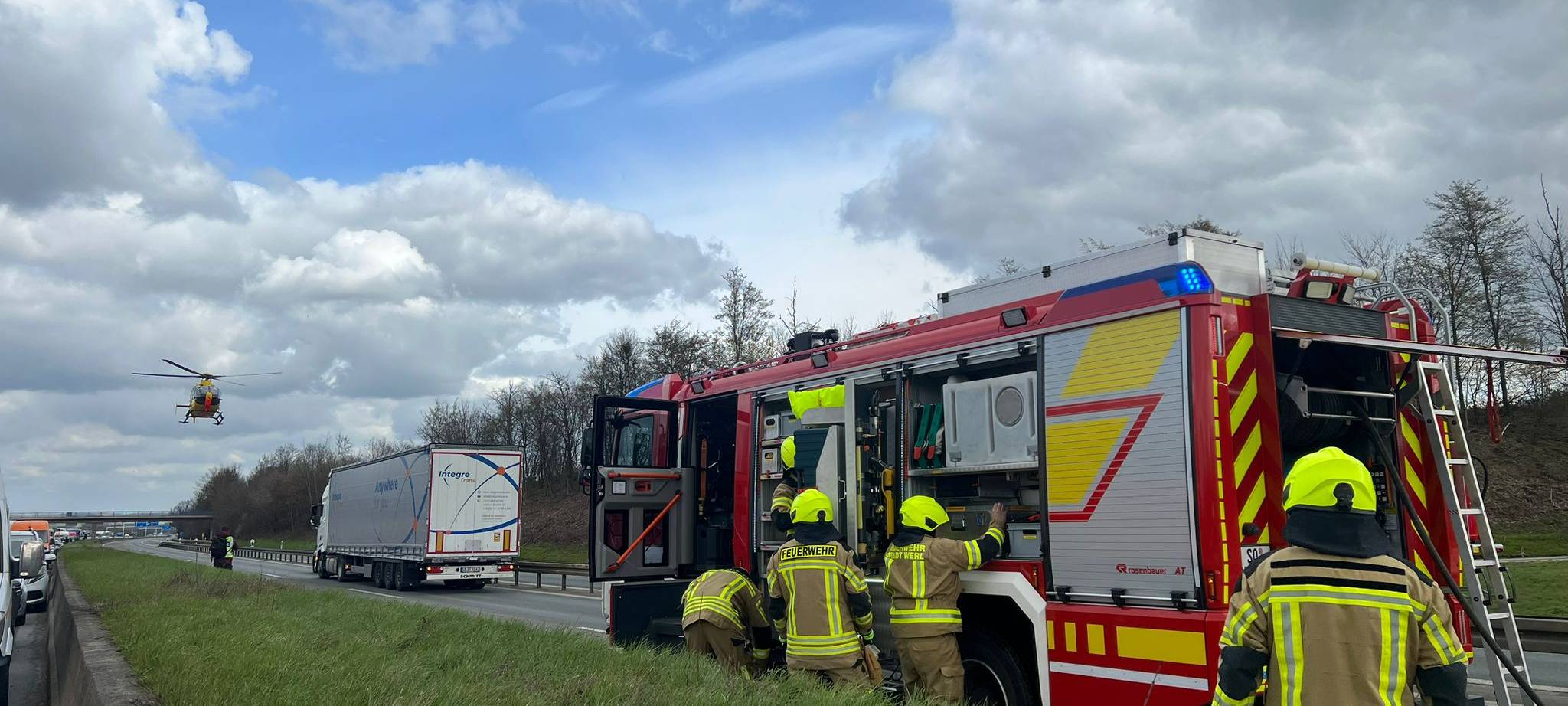 A445 im Kreuz Werl gesperrt