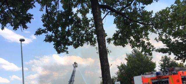 Letztes Jahr brannte der Möbel-Sonderpostenmarkt Deal nieder.