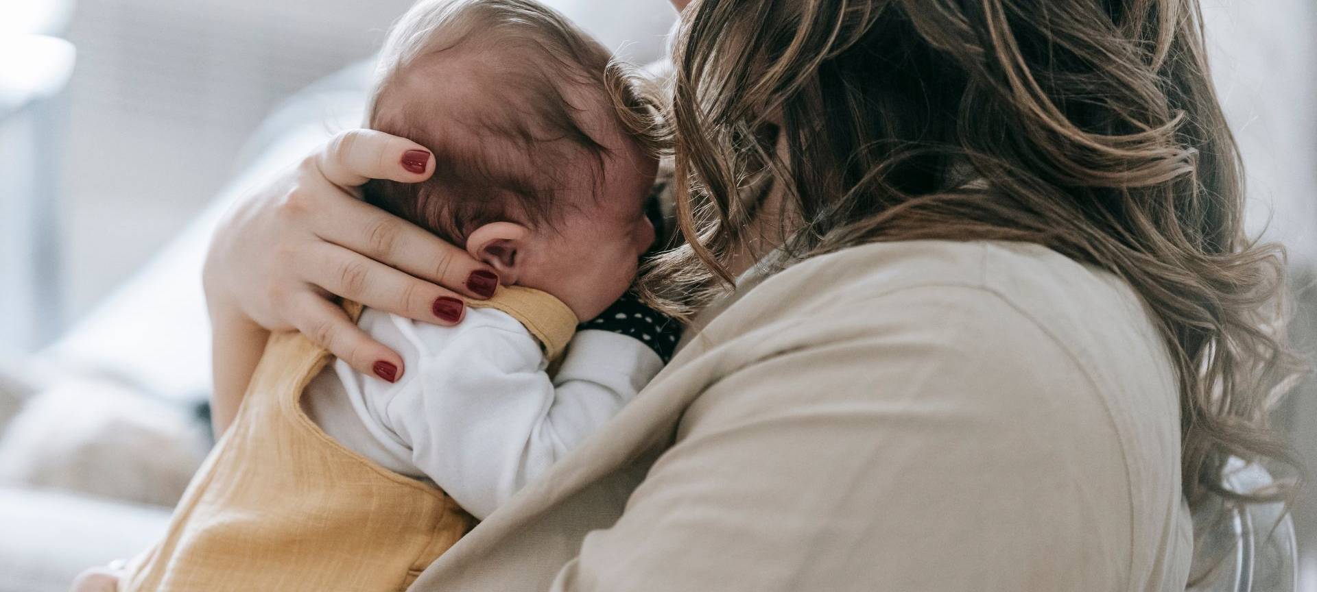 "Schlaf gut, Baby" - Tipps von einer Hebamme in Lippetal