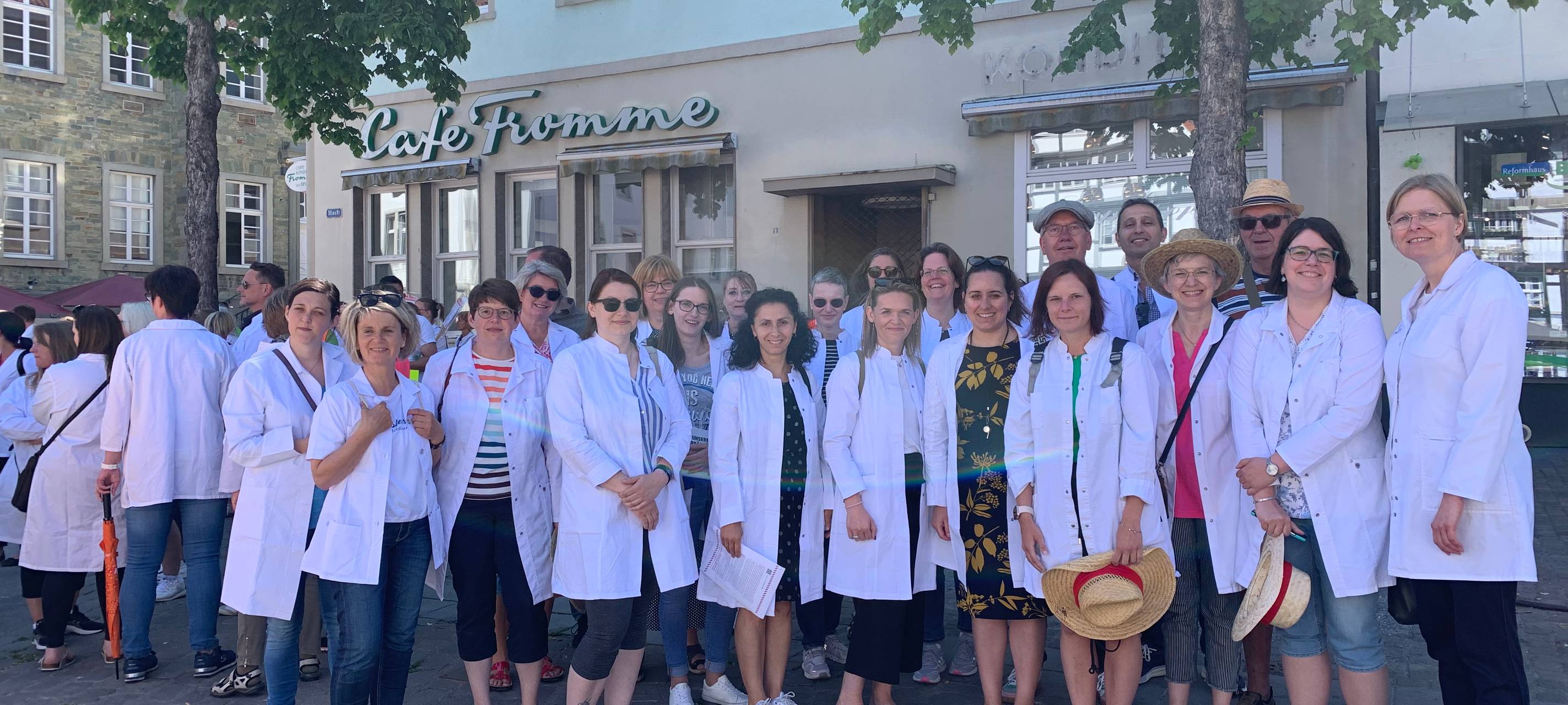 Apotheker aus der Rathausapotheke Anröchte & Marktapotheke Lippstadt