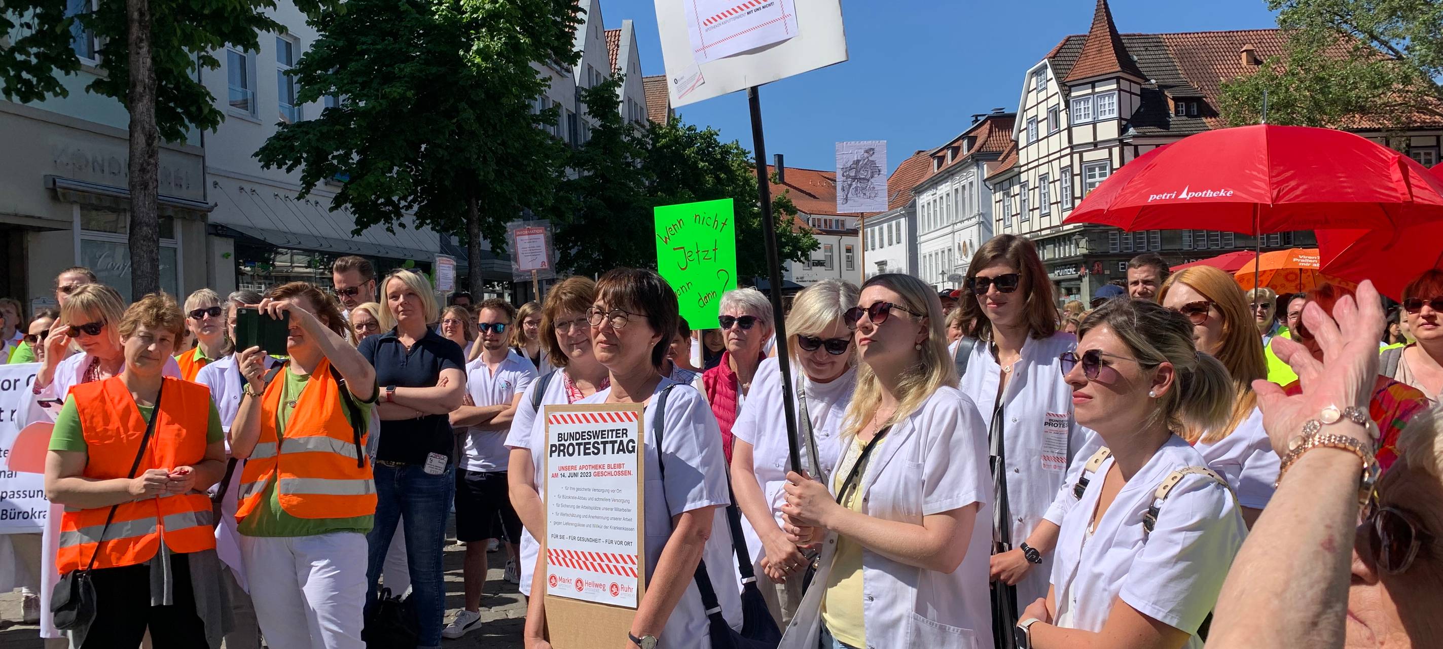 Apotheker Kundgebung auf dem Soester Marktplatz