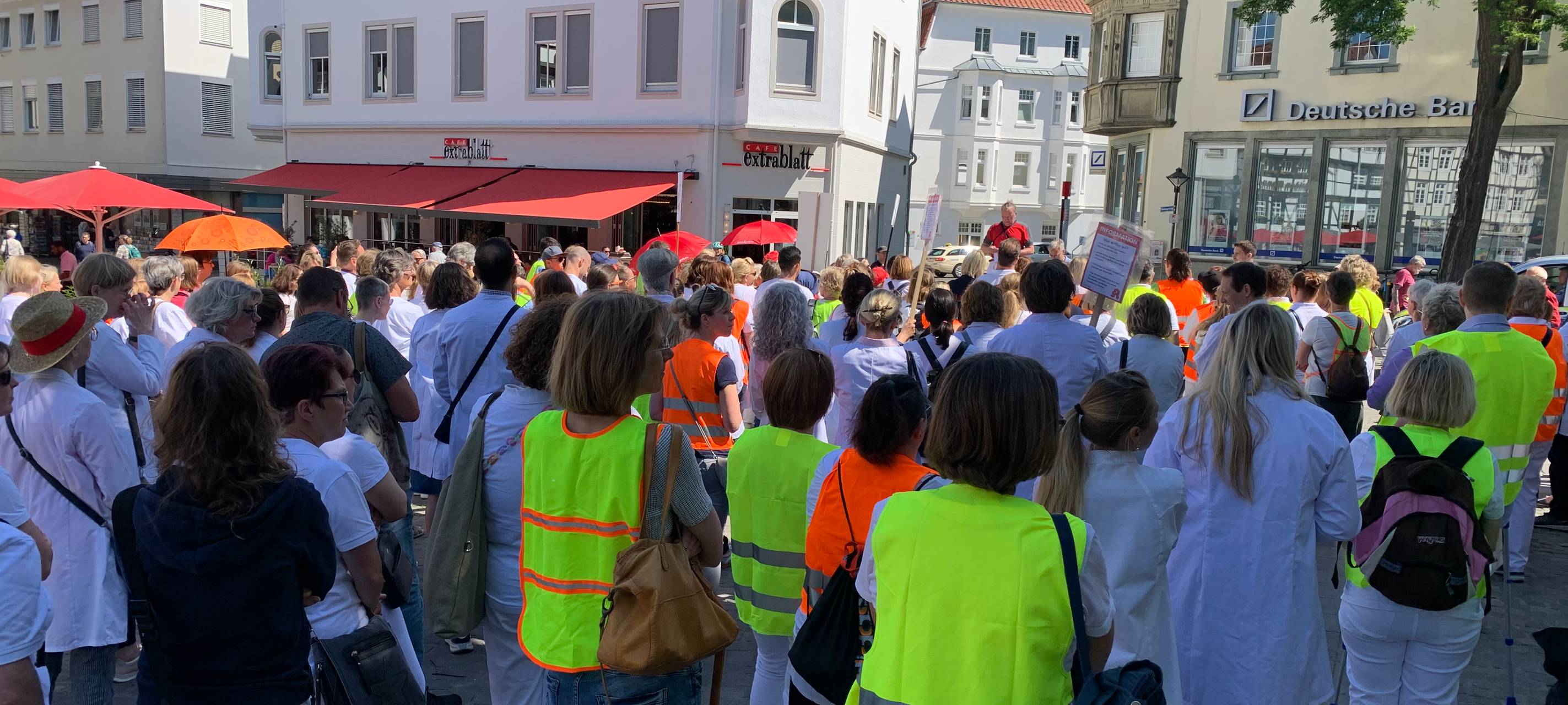 Apotheker Kundgebung auf dem Soester Marktplatz