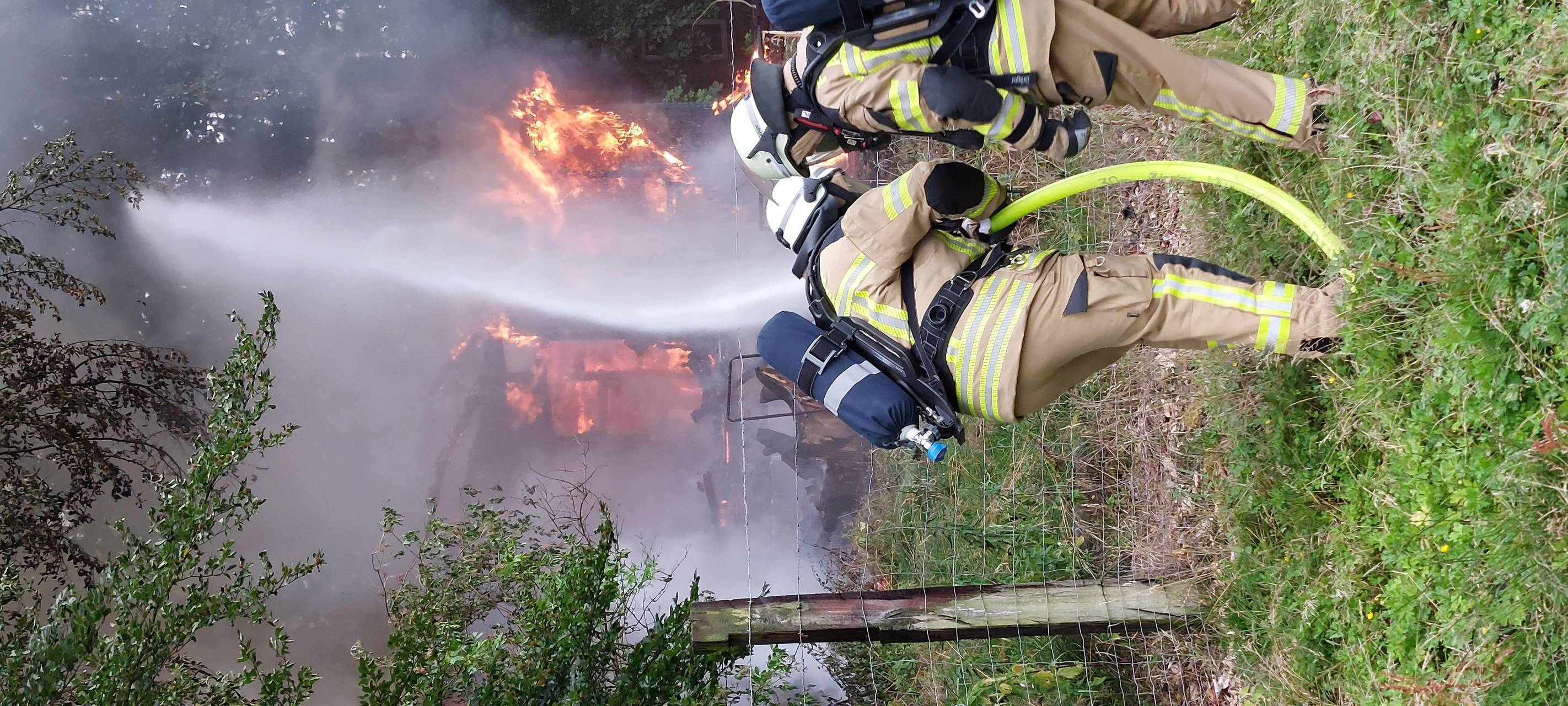 Brennende Waldhütte Anröchte