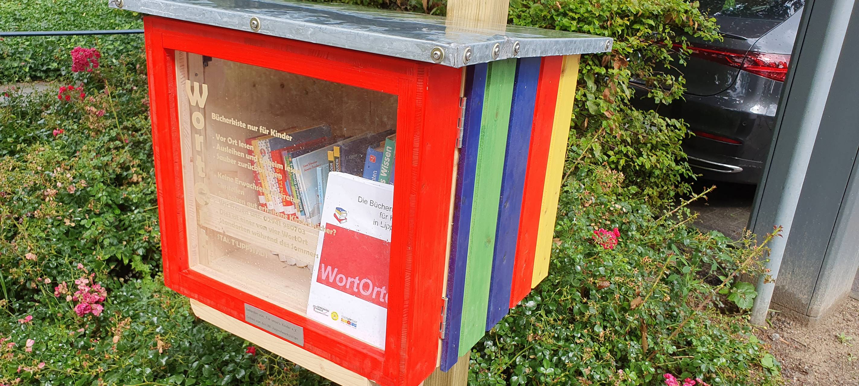 "WortOrte": Die neuen Kinderbücherkästen in Lippstadt, hier der Kasten im Postpark.