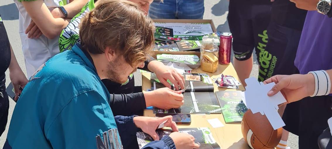 Von den Lippstadt Eagles gibt es jetzt ein Sammelalbum.