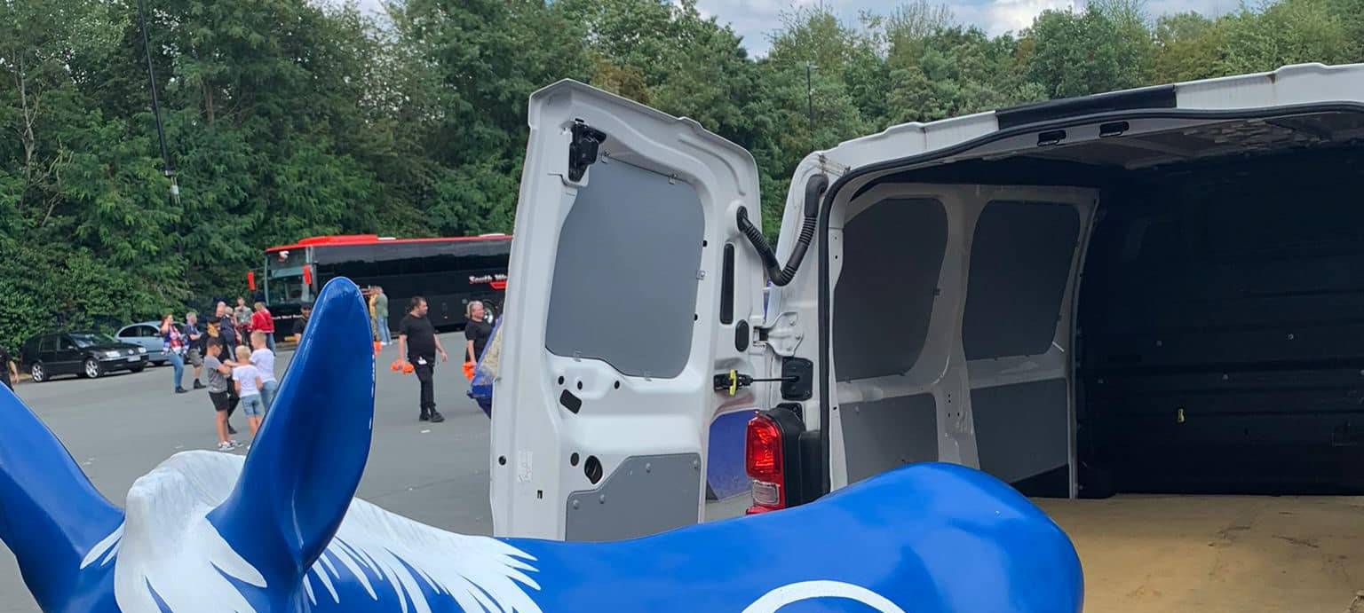 Der Schalke-Esel aus Ense wird vermisst.