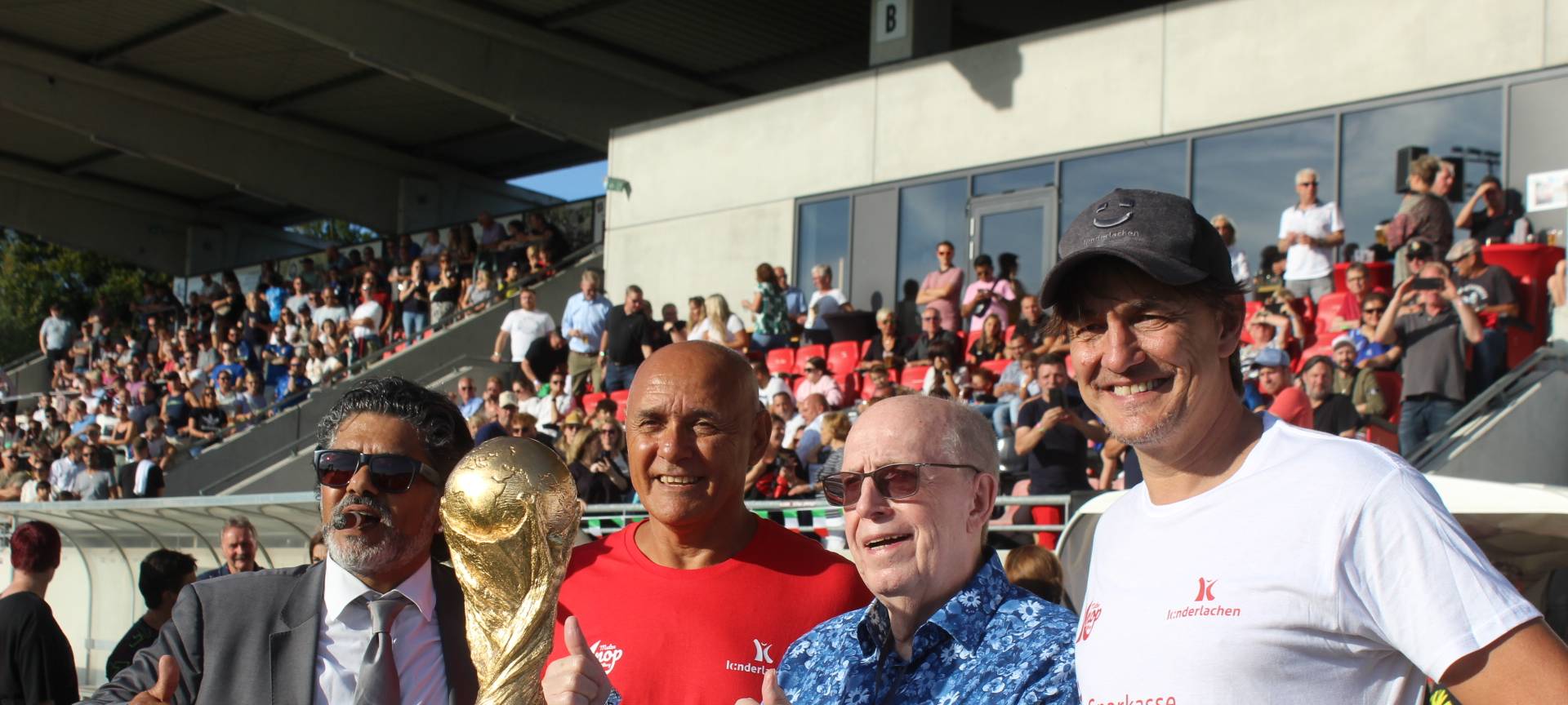 Promis in Lippstadt: Pocher, Ailton und Calmund