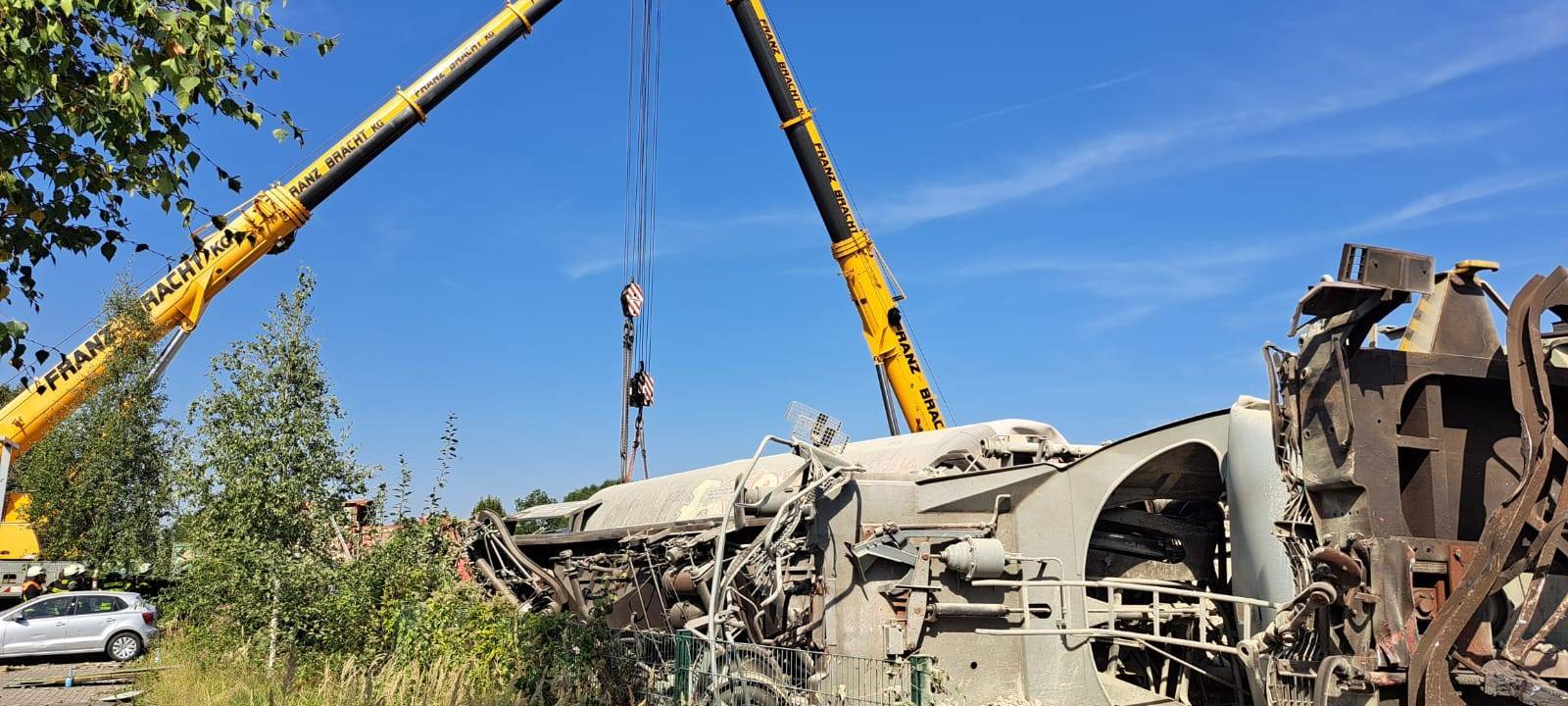 Bergungsarbeiten nach dem Zugunglück in Geseke.