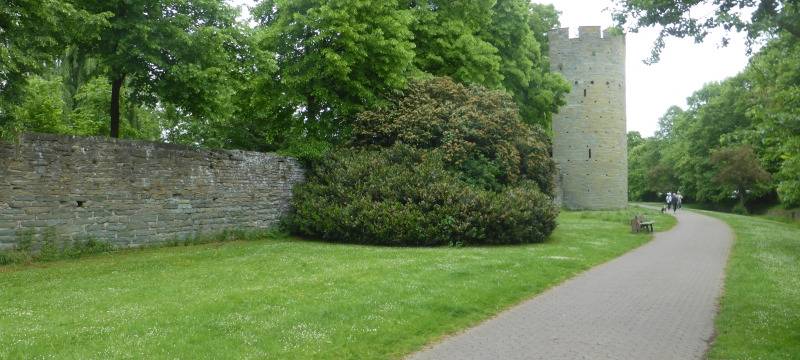 Auch der Wall profitiert von dem Geld.