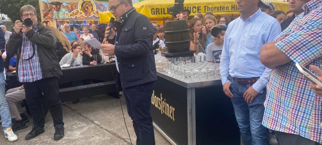 Die Erwitter Schlosskirmes 2023 ist eröffnet.