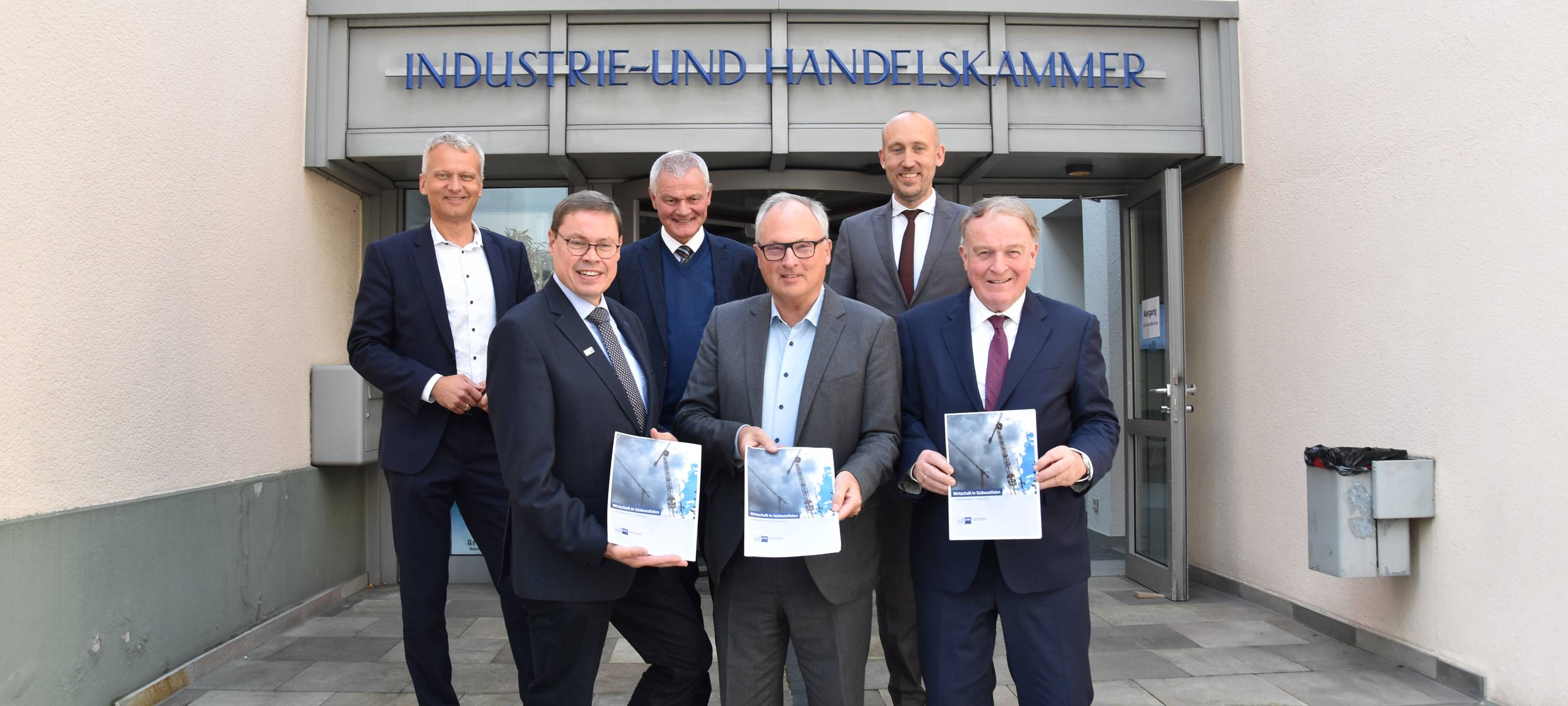 Kojunkturumfrage: Firmen im Kreis Soest besorgt