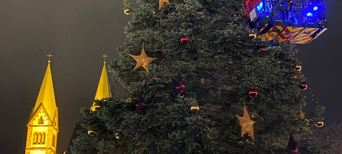 Feuerwehr Werl versteigert singenden Feuerwehrmann