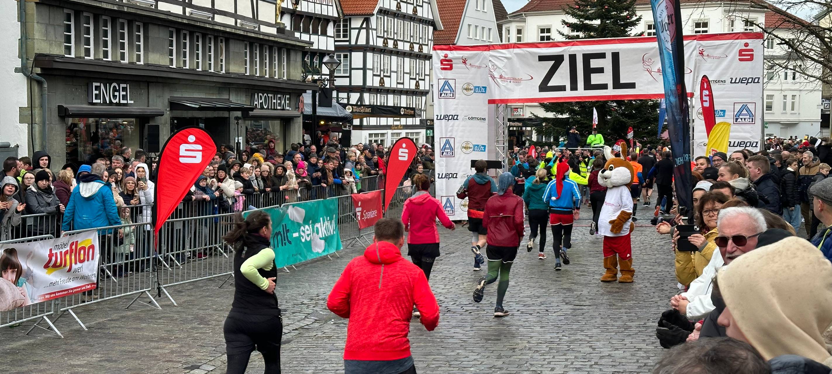 Tausende beim Silvesterlauf 2023