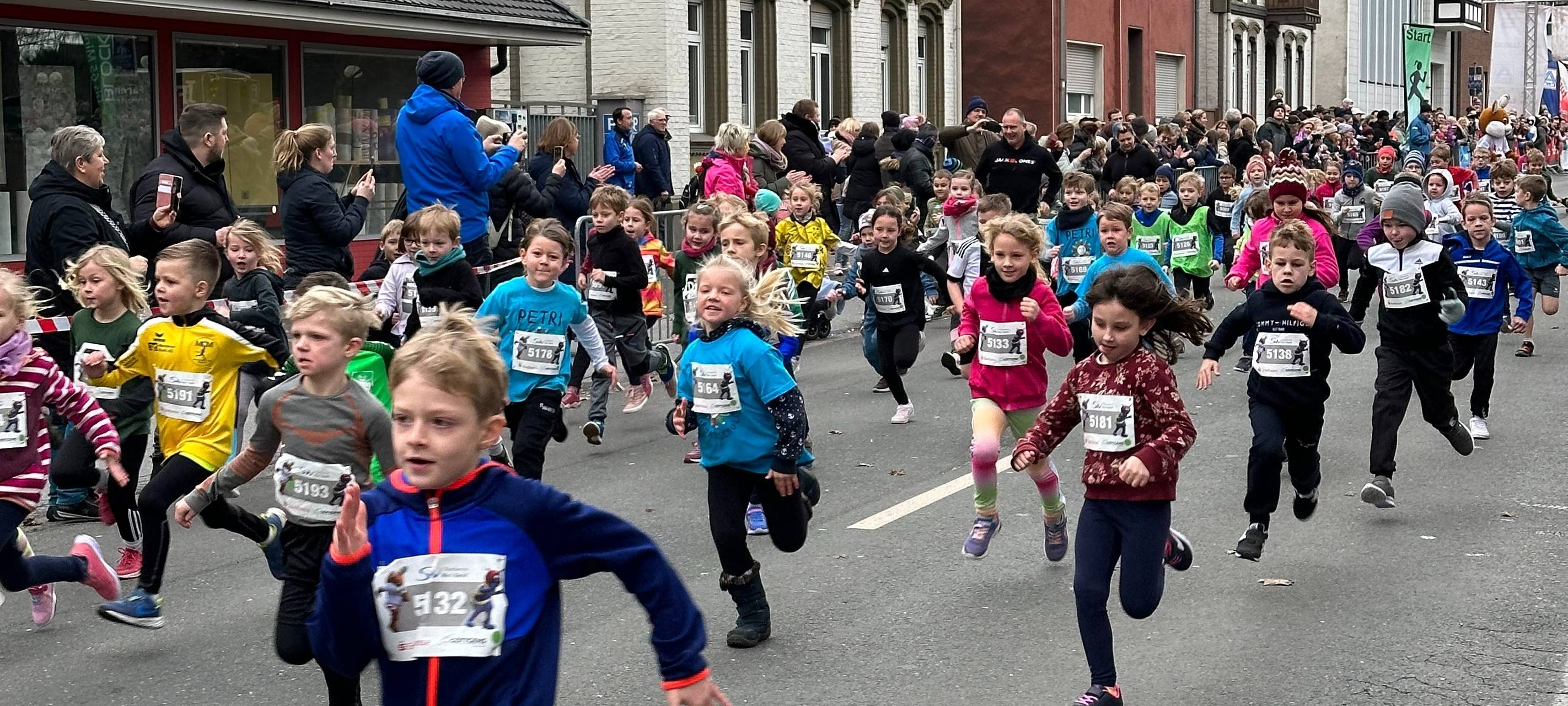 Tausende beim Silvesterlauf 2023