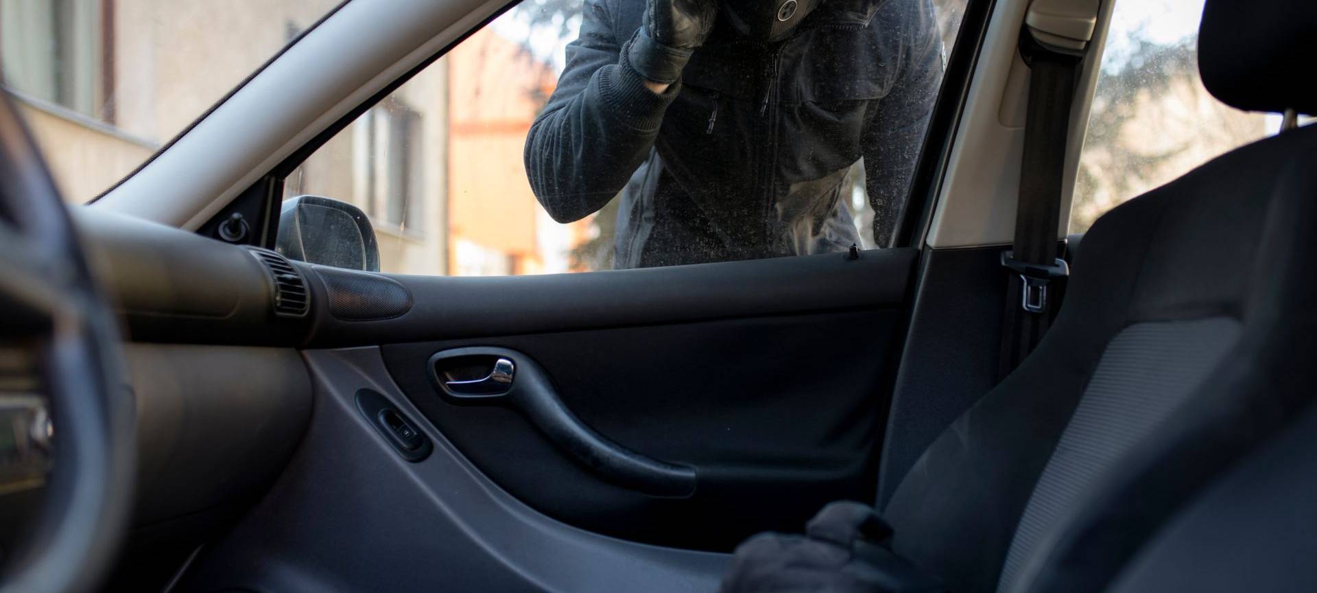 Dreister Raub am Lippstädter Bahnhof: Zeugen gesucht