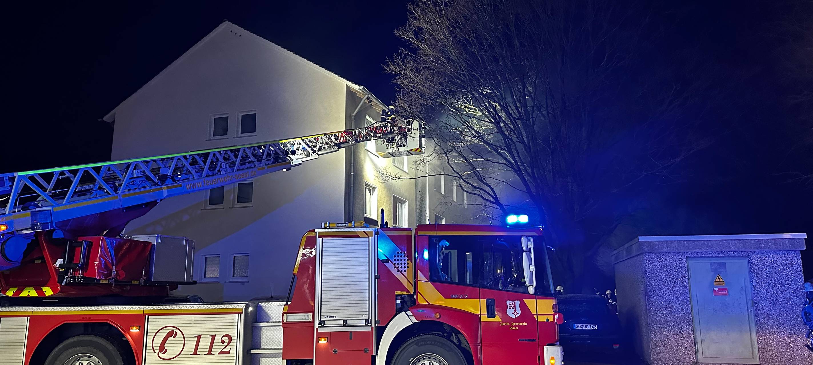 Brand in einem Mehrfamilienhaus in Soest