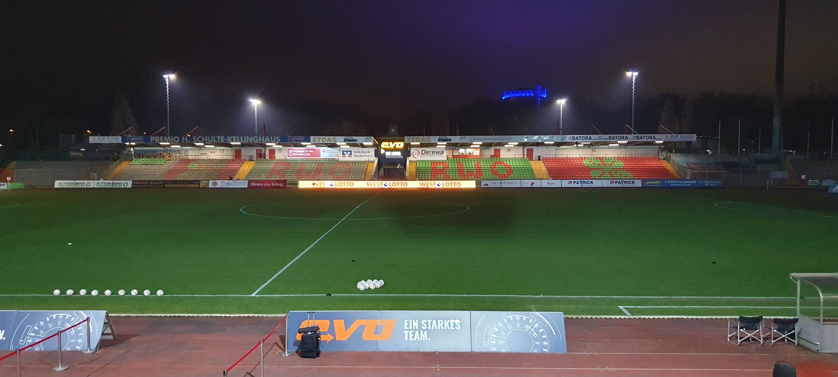 Rot-Weiß Oberhausen - SV Lippstadt am 02.02.2024