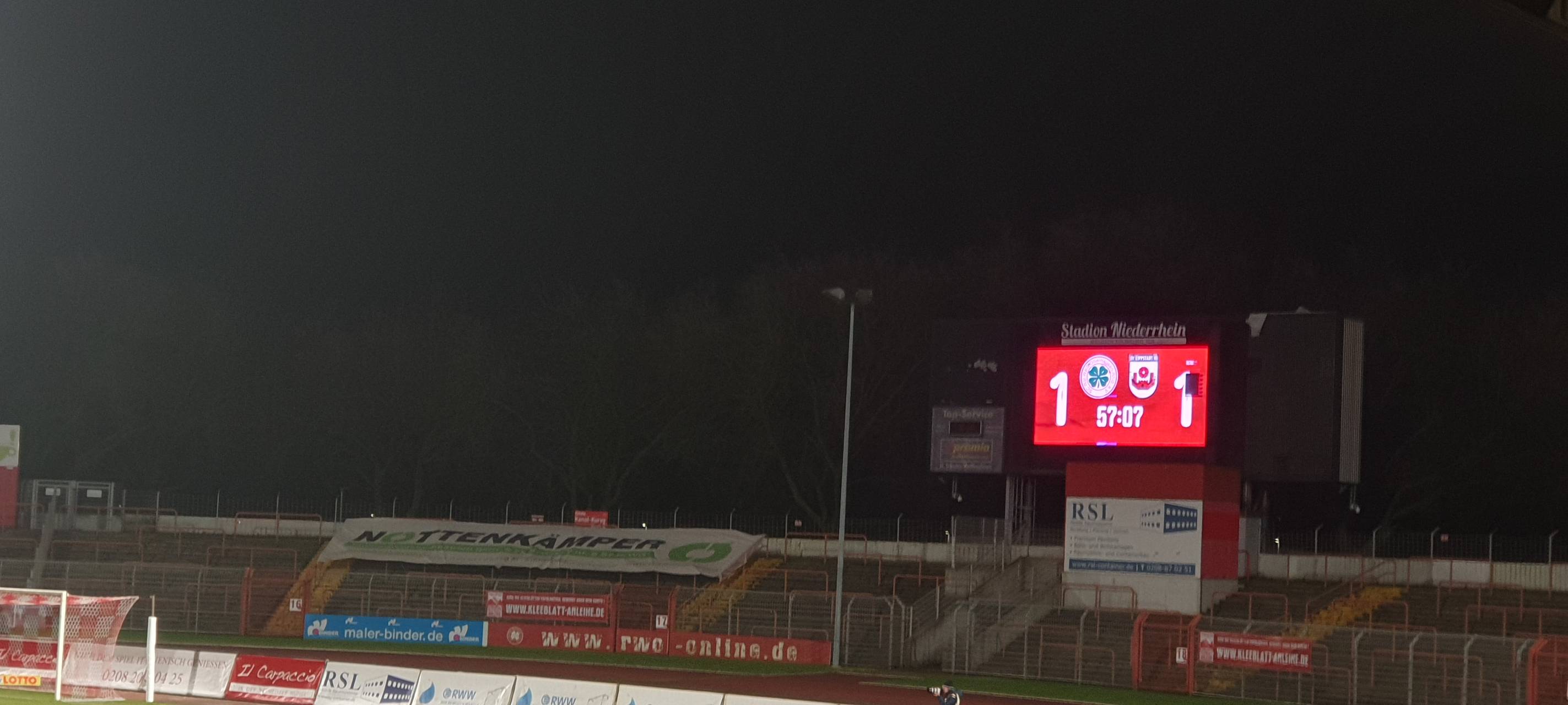 Rot-Weiß Oberhausen - SV Lippstadt am 02.02.2024