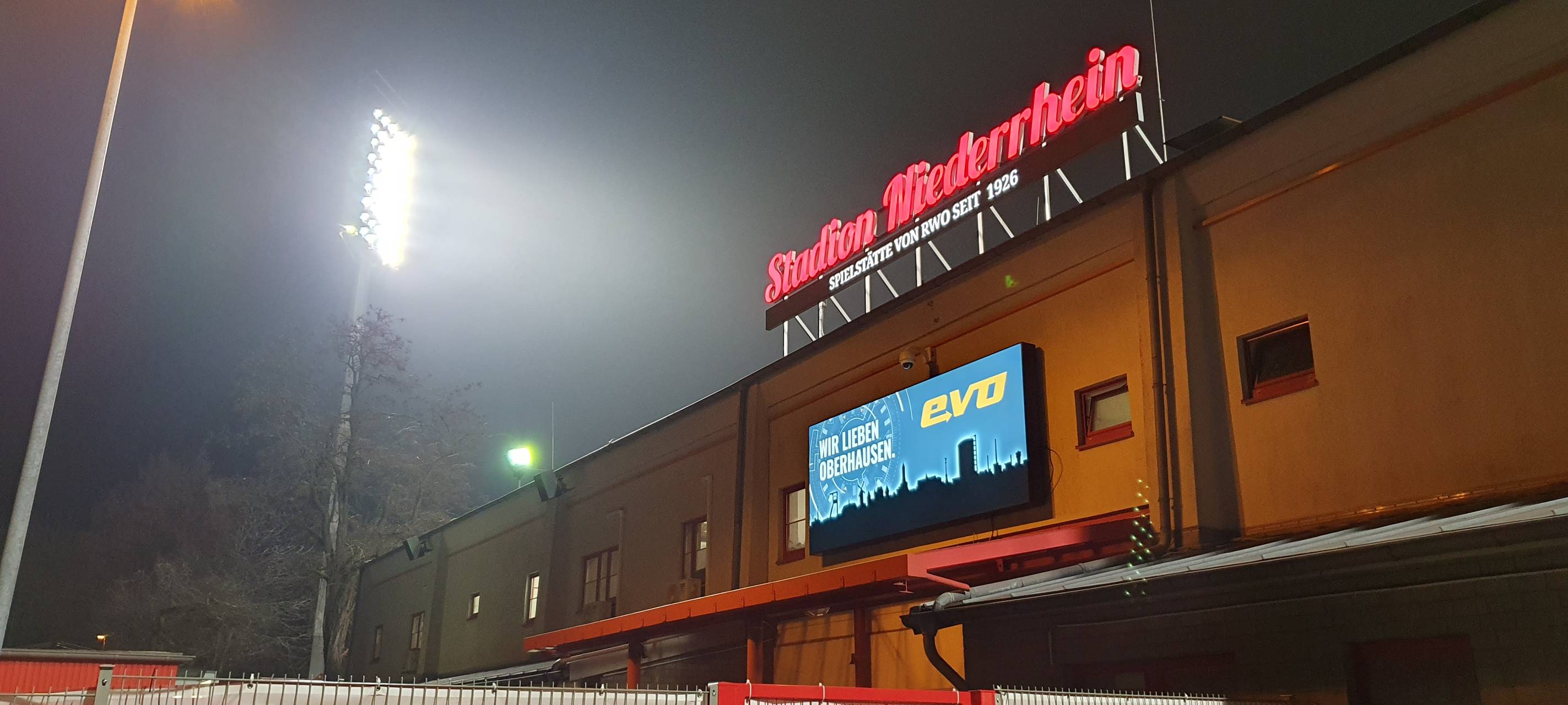 Rot-Weiß Oberhausen - SV Lippstadt am 02.02.2024
