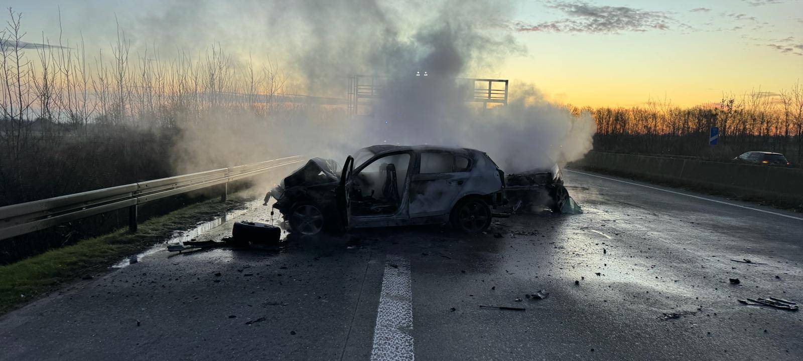 Dramatische Szenen nach Verkehrsunfall auf der A 44 bei Werl