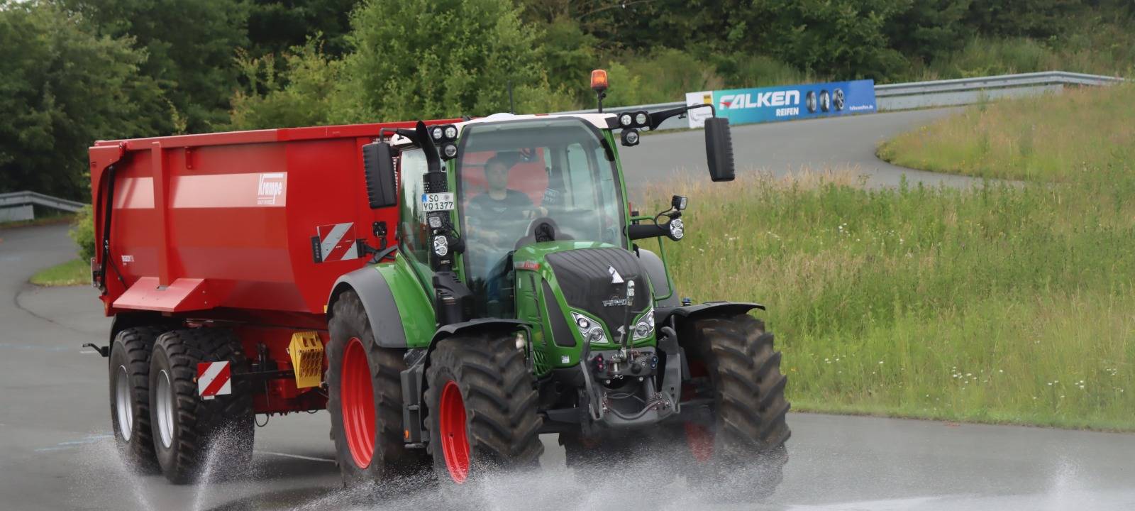 Trecker-Fahrsicherheitstraining in Rüthen