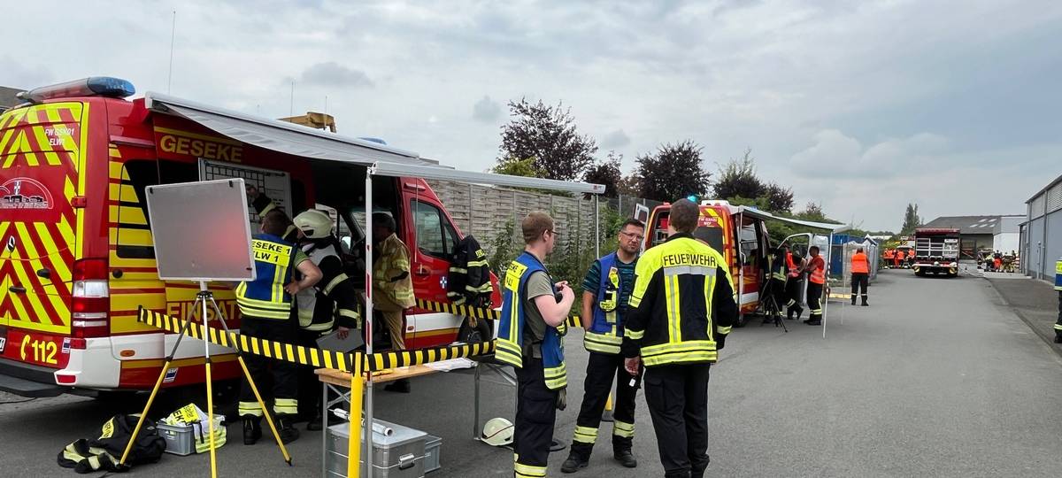 Unbekannte Substanz und Verletzter: Großeinsatz in Geseke