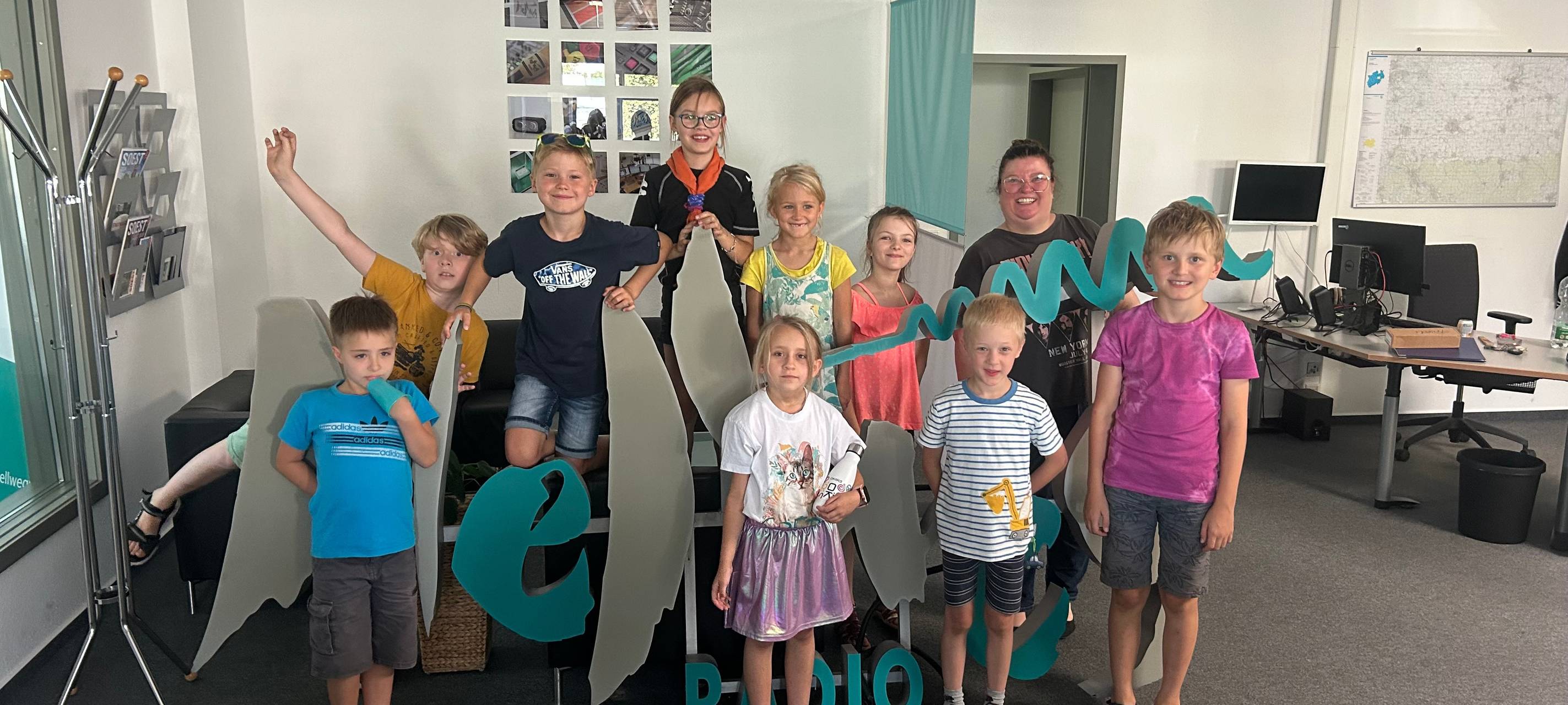 Die jüngste Gruppe der Soester Pfadfinder hat uns in der Redaktion besucht.