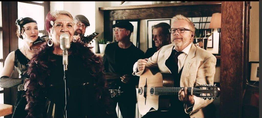 SCHÖNE TÖNE LIVE präsentiert: LULUS SALONKAPELLE