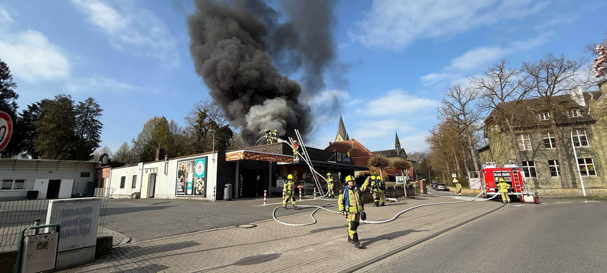 Brand in Edeka-Markt in Werl-Westönnen