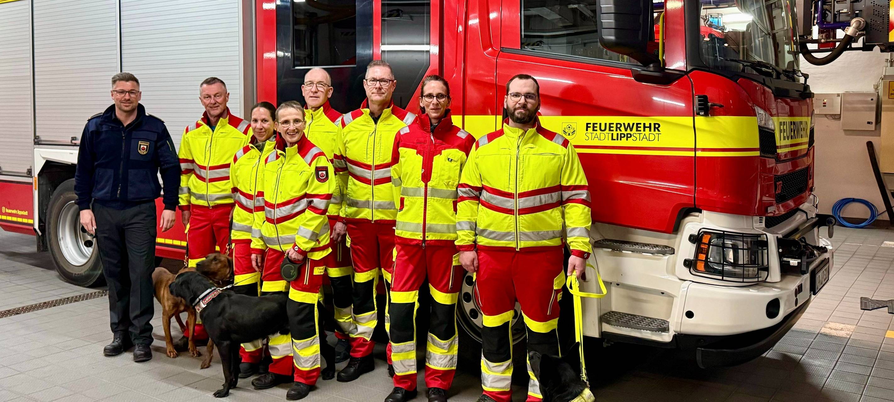 Die Feuerwehr Lippstadt hat jetzt eine Suchhundestaffel für die Vermisstensuche.