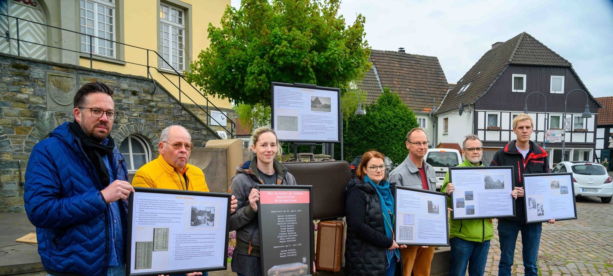 Gedenkaktion erinnert an deportierte jüdische Mitbürger