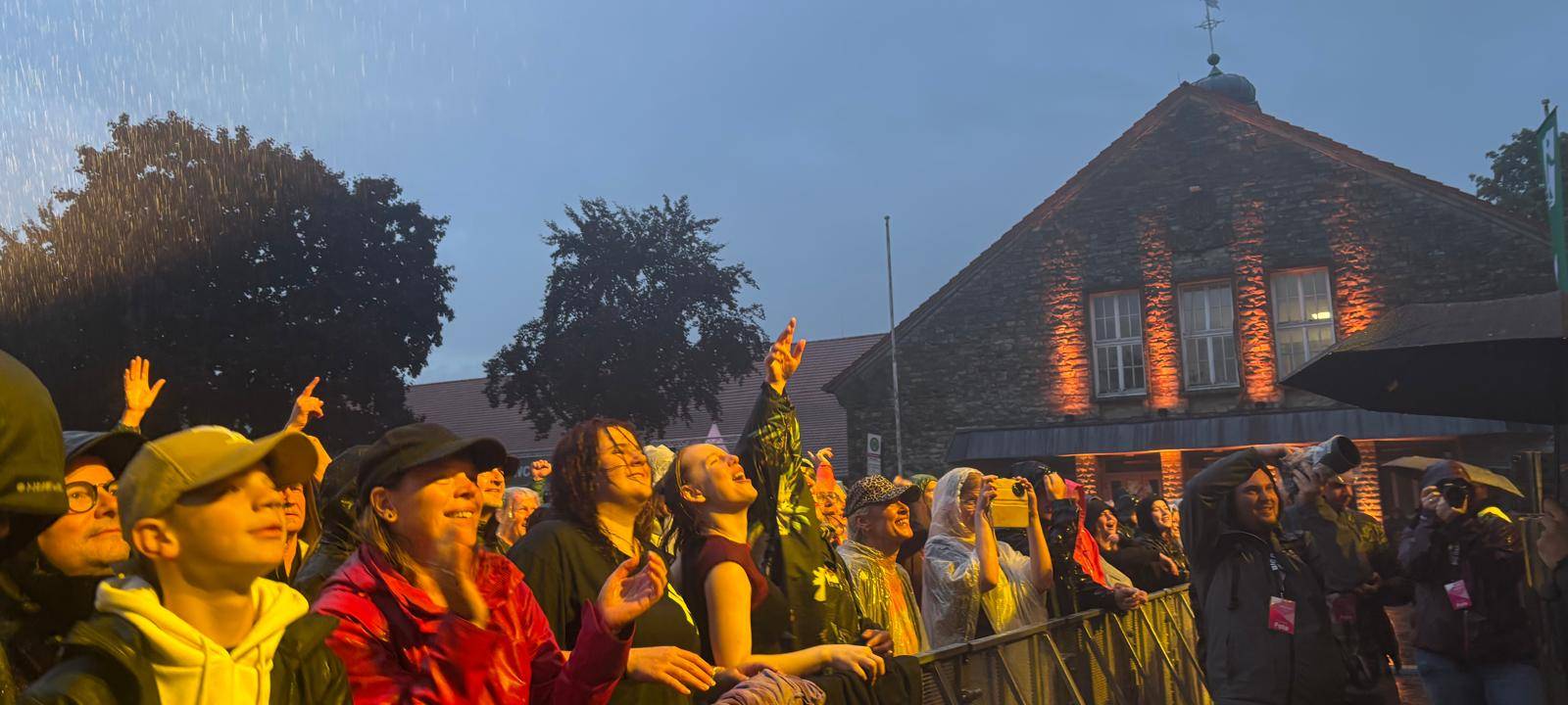 Laut, bunt, voll: Big Day Out Anröchte feiert Comeback