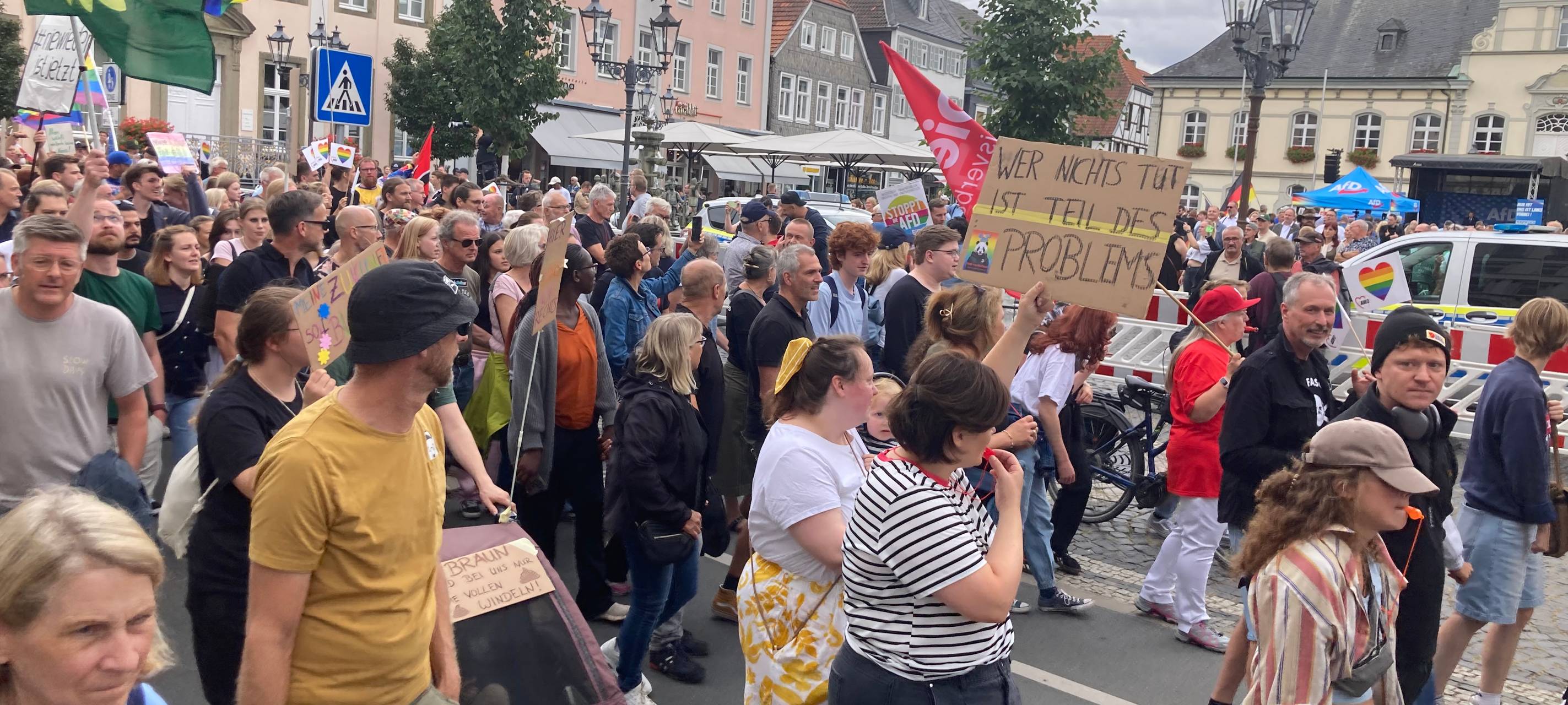 AfD-Kundgebung und Gegenprotest in Lippstadt